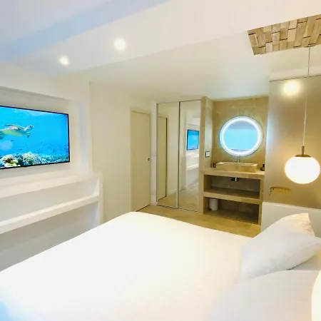 Feel@home Nemausus « Le 21 » Apartman